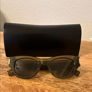 Saint Laurent SL 573 Sunglasses